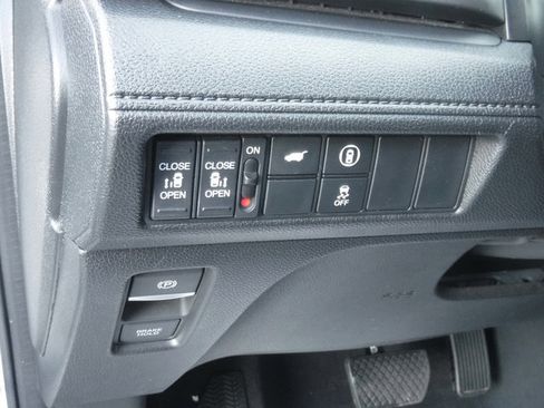 Used 2023 Honda Odyssey EX-L image 14