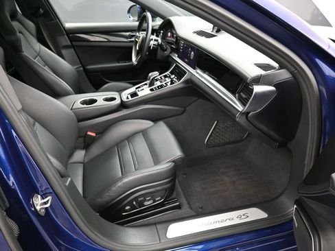 Certified 2022 Porsche Panamera 4S image 28