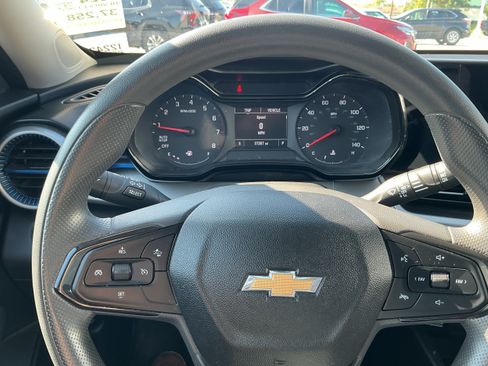 Certified 2024 Chevrolet Trax LS FWD image 7