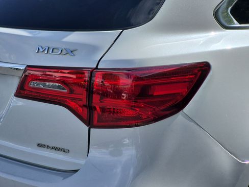 Used 2020 Acura MDX w/ Technology Package AWD/4WD image 11