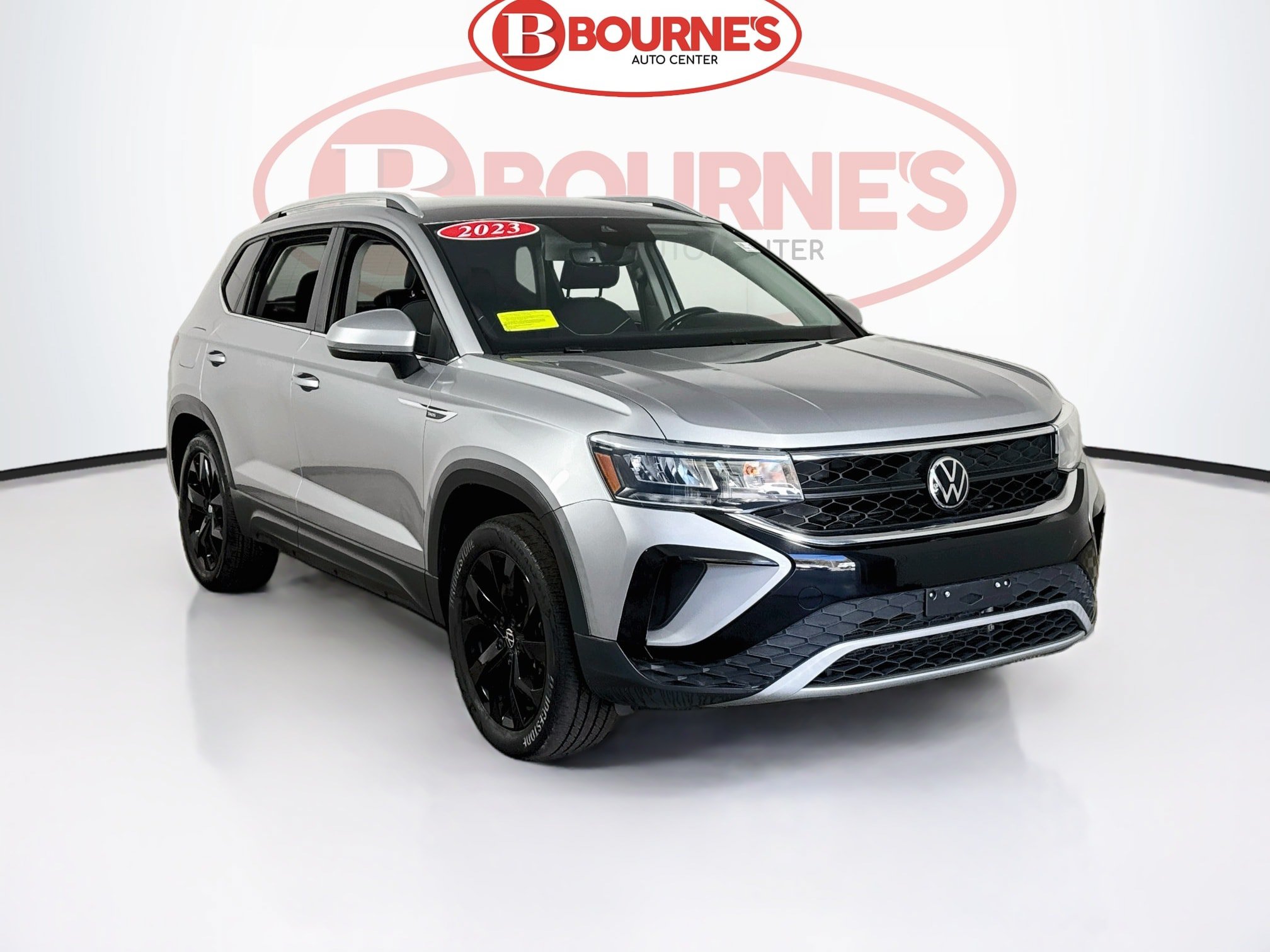 Used 2023 Volkswagen Taos SE w/ Black Wheel Package AWD/4WD image 1