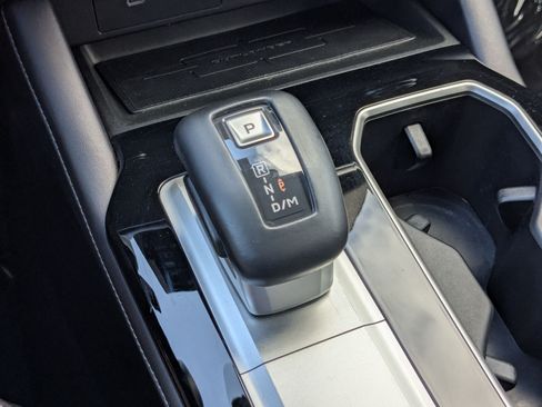 Used 2025 Mitsubishi Outlander SE AWD/4WD image 29