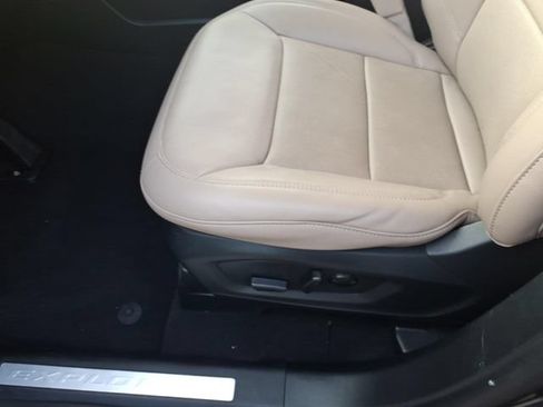 Used 2024 Ford Explorer Limited AWD/4WD image 14