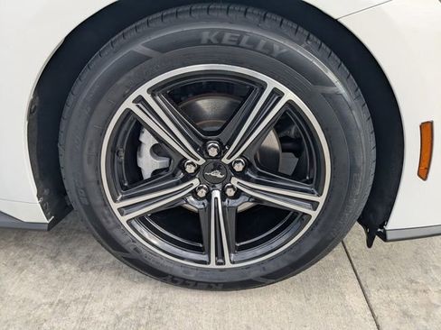 Used 2024 Ford Mustang Coupe image 10