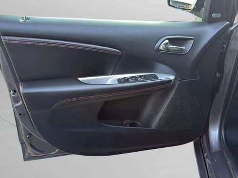 Used 2019 Dodge Journey GT image 25