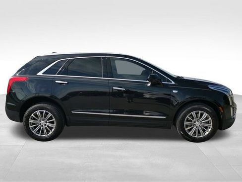 Used 2017 Cadillac XT5 Luxury w/ Driver Awareness Package FWD image 7