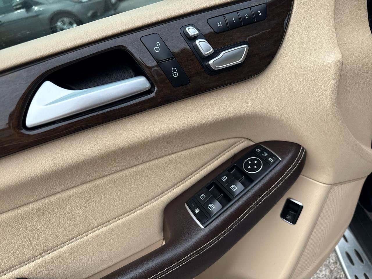 Used 2018 Mercedes-Benz GLE 350 image 14