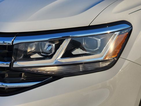 Used 2022 Volkswagen Atlas SE w/ Panoramic Sunroof Package image 9