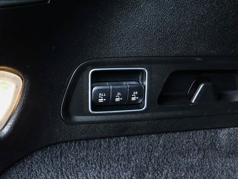 Used 2020 Mercedes-Benz GLS 450 4MATIC image 21