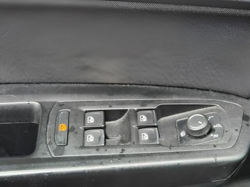 Used 2019 Volkswagen Atlas S FWD image 26