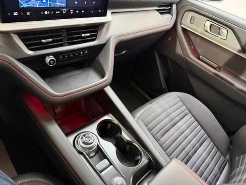 New 2026 Ford Explorer ST-Line w/ ST-Line Street Pack RWD image 15