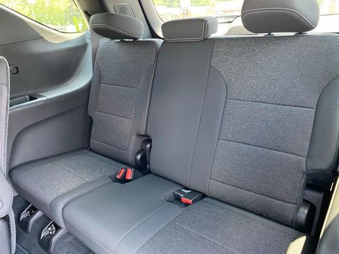 New 2025 Chevrolet Traverse LT w/ Driver Confidence Package image 18