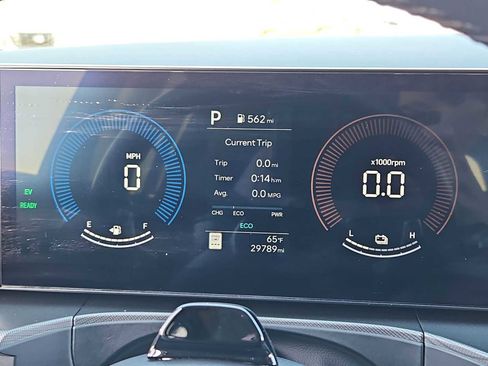 Used 2025 Hyundai Santa Fe SEL image 32