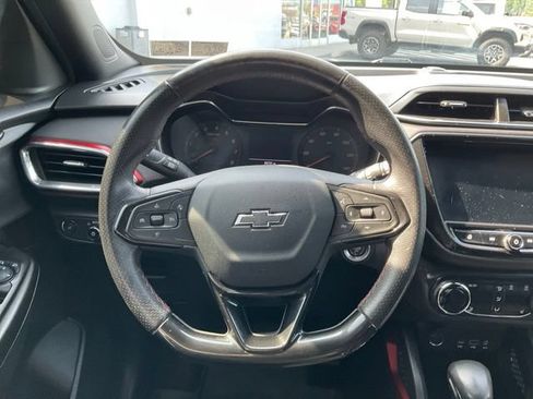 Used 2021 Chevrolet TrailBlazer RS w/ Convenience Package AWD/4WD image 3