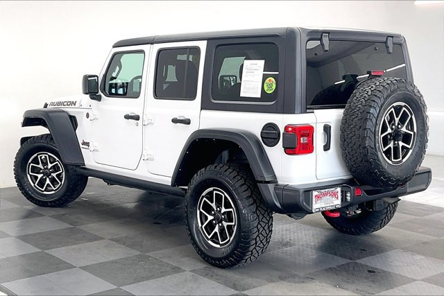 Used 2024 Jeep Wrangler Unlimited Rubicon AWD/4WD image 10