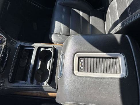 Used 2020 GMC Yukon Denali w/ Denali Ultimate Package image 21