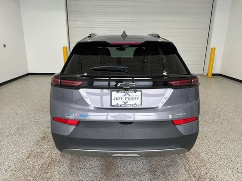 Used 2022 Chevrolet Bolt EUV Premier w/ Launch Edition image 5