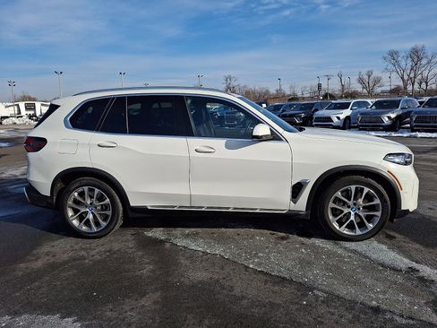 Used 2025 BMW X5 xDrive50e image 7