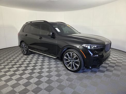 Used 2021 BMW X7 xDrive40i w/ M Sport Package AWD/4WD image 2