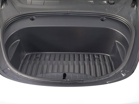 Used 2022 Tesla Model 3 Standard Range image 19