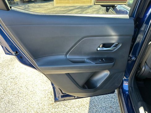 Used 2026 Nissan Kicks SV image 21