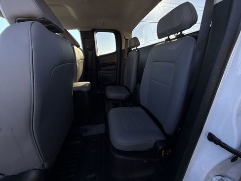 Used 2022 Chevrolet Colorado W/T w/ Custom Special Edition image 23