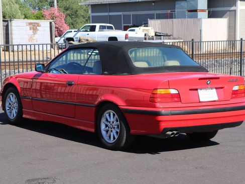 Used 1999 BMW 328i Convertible RWD image 16