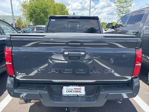 Used 2024 Toyota Tacoma SR5 w/ SR5 Upgrade Package RWD image 5