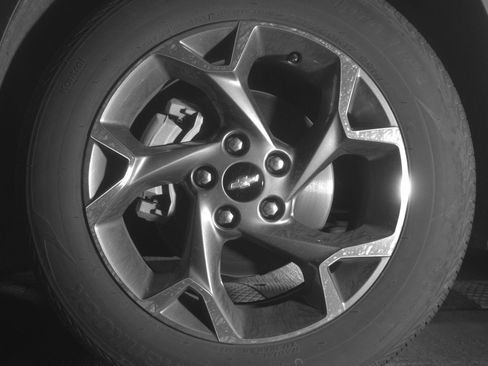 Used 2025 Chevrolet Trax LT w/ LT Convenience Package image 12