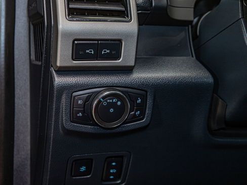 Used 2022 Ford F250 Lariat w/ Lariat Ultimate Package AWD/4WD image 16
