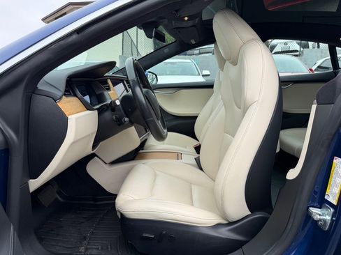 Used 2020 Tesla Model S Long Range Plus image 10