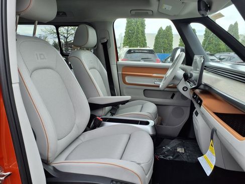 New 2025 Volkswagen ID. Buzz 1st Edition image 6