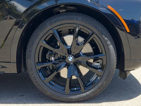 New 2027 BMW X7 xDrive40i w/ M Sport Package AWD/4WD image 7