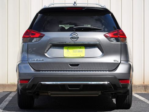 Used 2018 Nissan Rogue SL w/ Premium Package FWD image 10