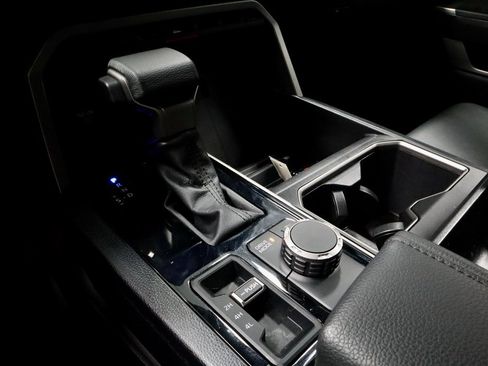 Used 2025 Toyota Tundra SR5 image 31