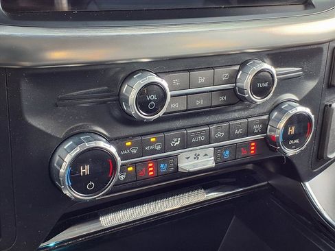 Used 2021 Ford F150 Lariat w/ Equipment Group 502A High image 12