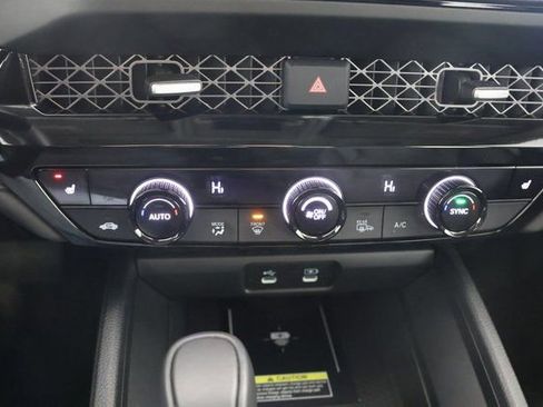 Certified 2025 Honda Accord EX-L image 15