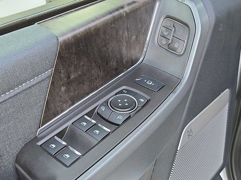 New 2024 Ford F250 Lariat w/ Lariat Ultimate Package image 6