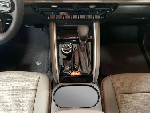 New 2025 Chevrolet Colorado ZR2 w/ Technology Package image 15