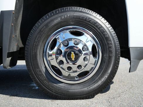 Used 2017 Chevrolet Silverado 3500 High Country w/ Duramax Plus Package image 58