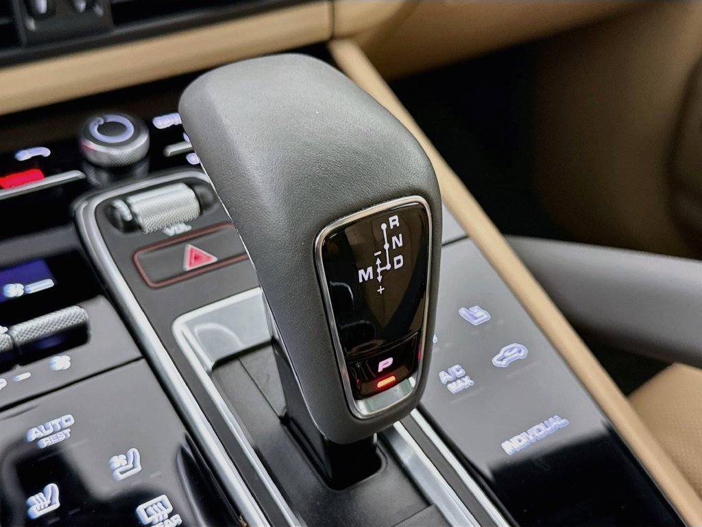 Certified 2023 Porsche Cayenne AWD/4WD image 21