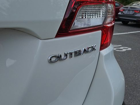 Used 2019 Subaru Outback 2.5i Limited w/ Protection Package #1 AWD/4WD image 31