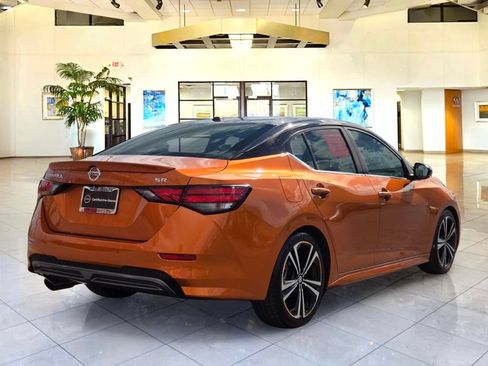 Certified 2021 Nissan Sentra SR FWD image 5