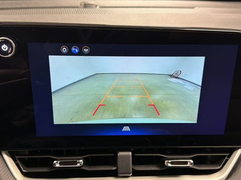 Used 2025 Chevrolet Equinox LT w/ Convenience Package II FWD image 21