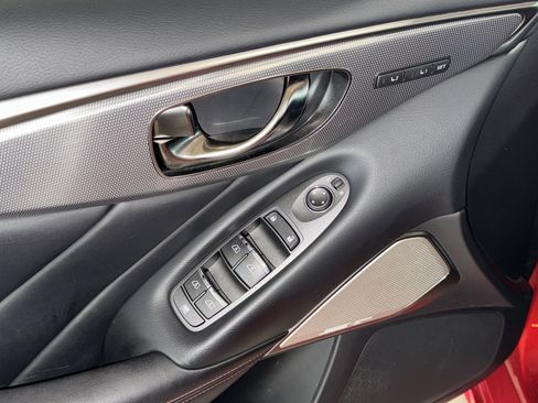 Used 2018 INFINITI Q50 Red Sport 400 w/ Sensory Package (Sport) image 17