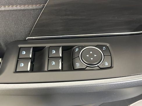 Used 2024 Ford F150 Lightning Lariat image 23