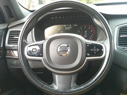 Used 2019 Volvo XC90 T6 Momentum image 27
