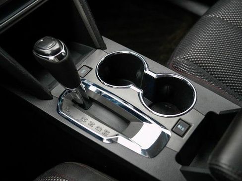 Used 2017 Chevrolet Equinox LT w/ Convenience Package image 30