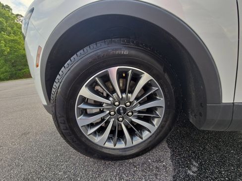 Certified 2023 Lincoln Nautilus AWD w/ Premium Package image 33