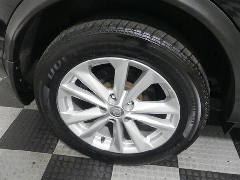 Used 2018 Nissan Rogue Sport SV w/ SV All-Weather Package image 16